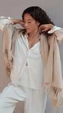 Load image into Gallery viewer, Big scarf 100% cashmere with fringes Sand color
