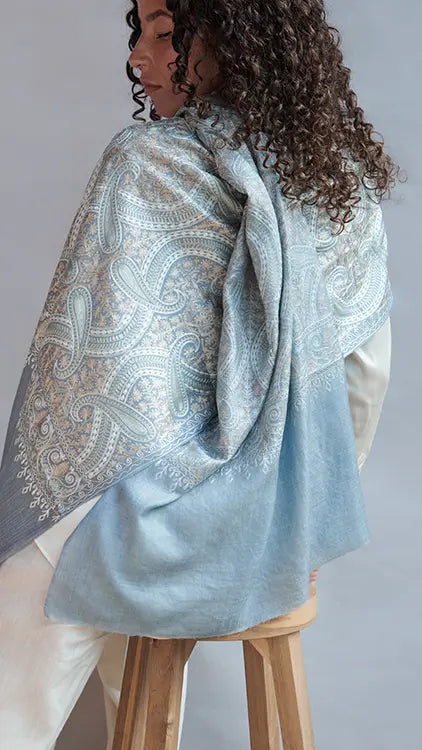 Thin cashmere all over embroidered in soft blue, pistache and  beige tones