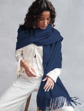 Load image into Gallery viewer, Big scarf 100% cashmere with fringes navy blue
